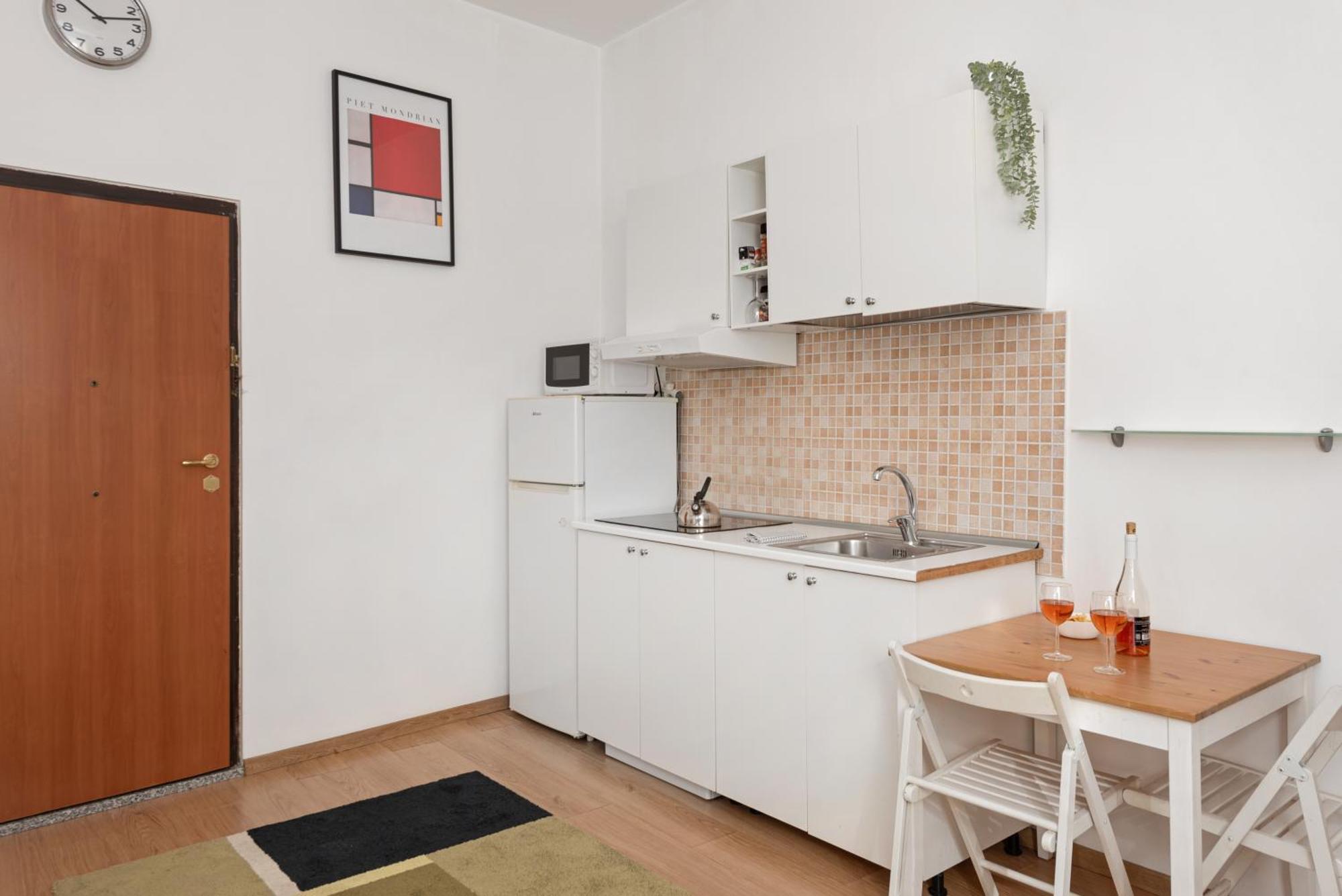 Central Little Basic Apartment Róma Kültér fotó