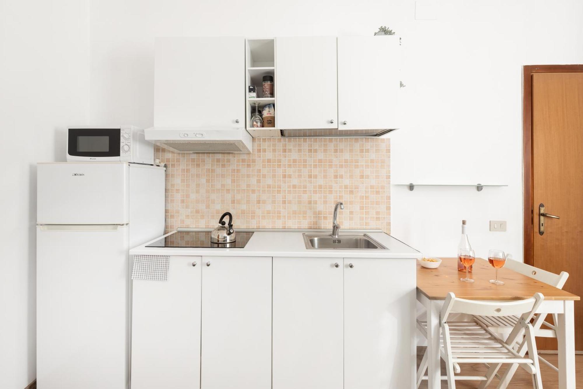 Central Little Basic Apartment Róma Kültér fotó